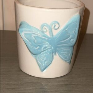 VTG ceramic butterfly pencil holder white/blue home accent and decor
